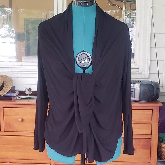 Cable & Gauge High Low Cardigan Wrap - Picture 3 of 12